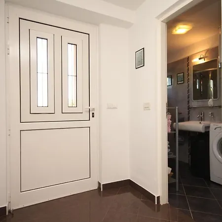 Apartments For Families With Children Zdrelac, Pasman - 8424 Апартаменты Ждрелац
